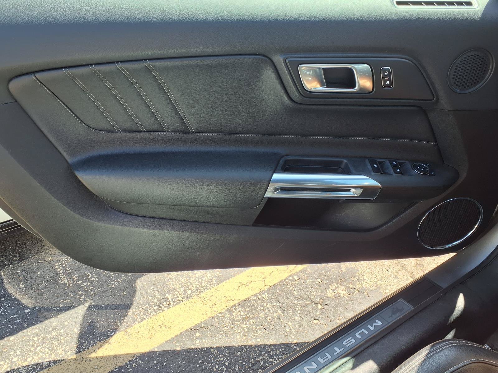 Used 2023 Ford Mustang Premium RWD image 21