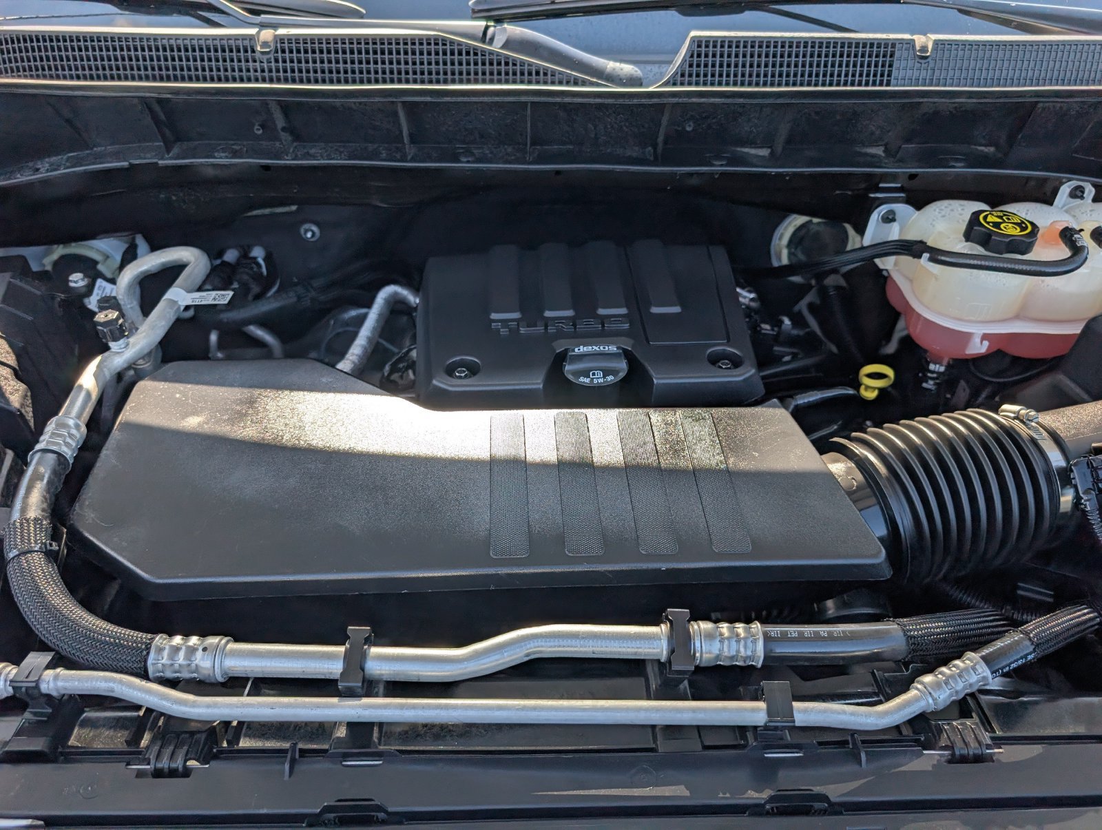 Used 2022 Chevrolet Silverado 1500 W/T w/ WT Value Package AWD/4WD image 23