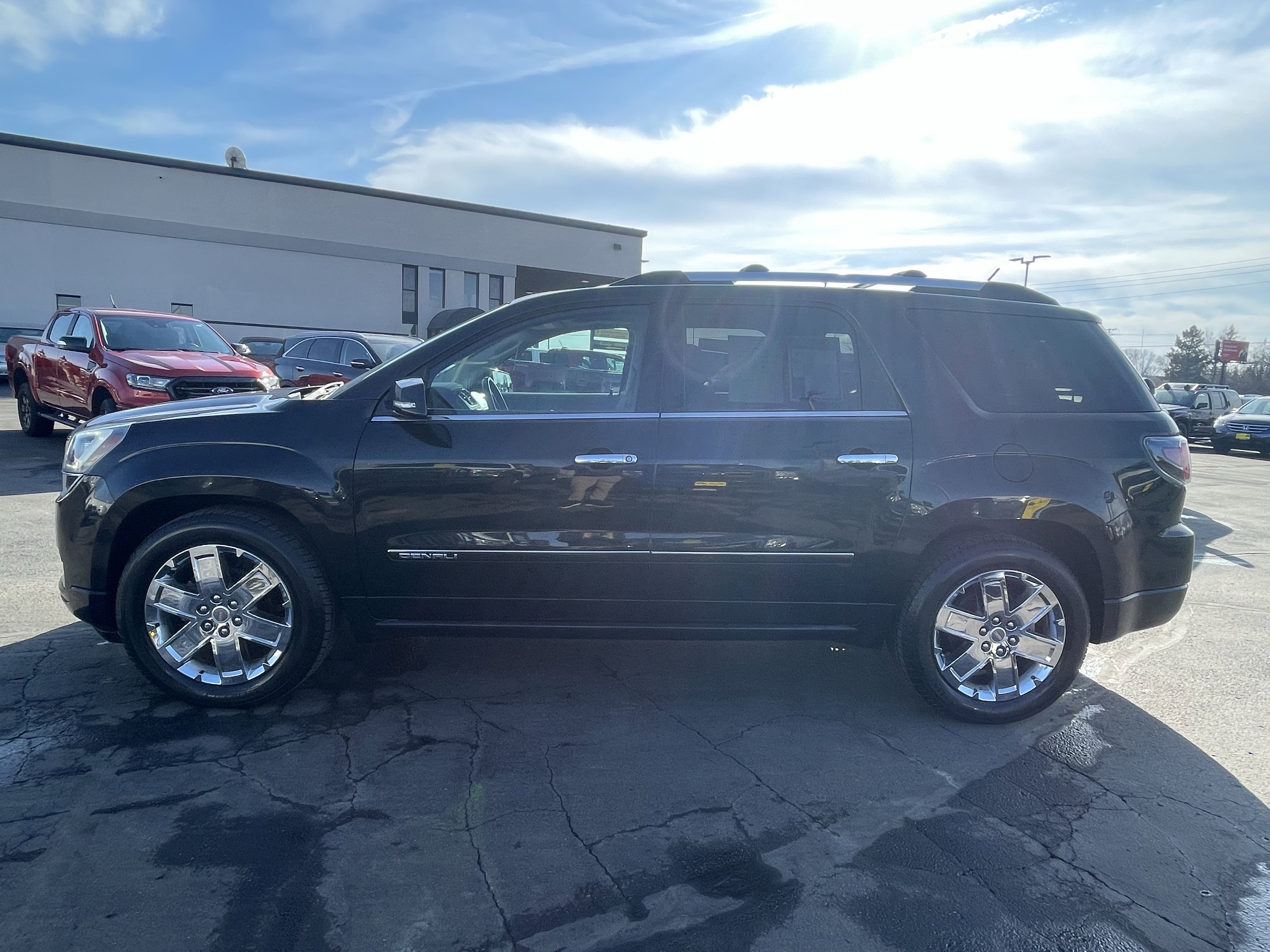 Used 2015 GMC Acadia Denali image 5