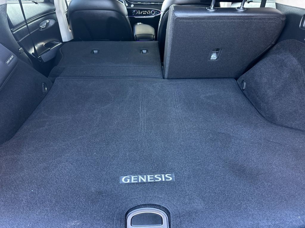 Used 2023 Genesis GV70 2.5T Advanced w/ Advanced Package image 16