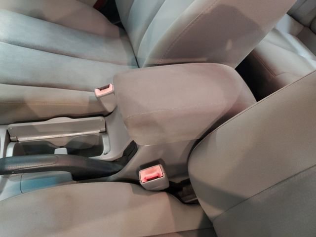 Used 2010 Hyundai Elantra GLS image 27