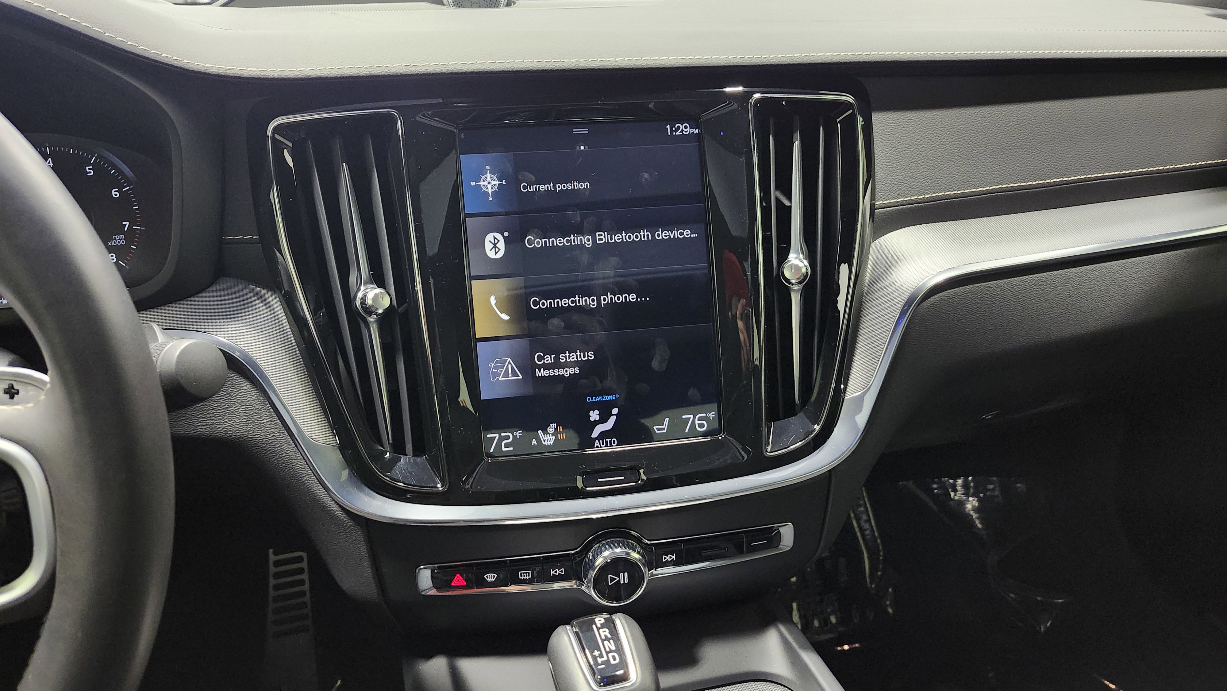 Used 2020 Volvo S60 T6 R-Design image 33