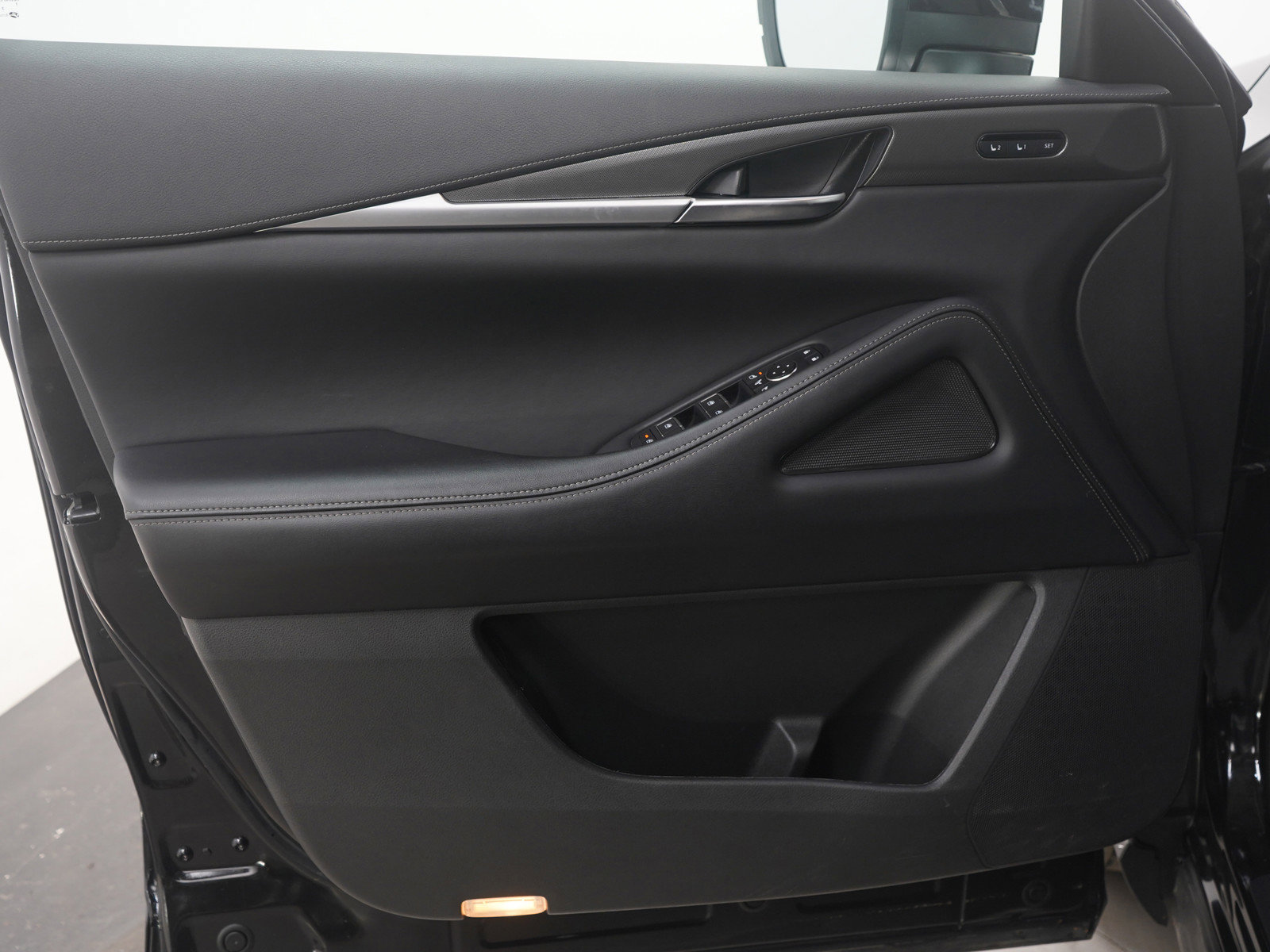 Used 2024 INFINITI QX60 Luxe image 25