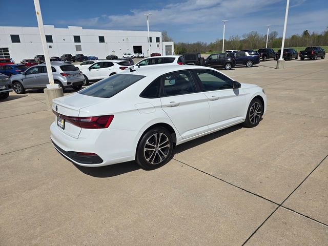 Used 2025 Volkswagen Jetta Sport FWD image 14