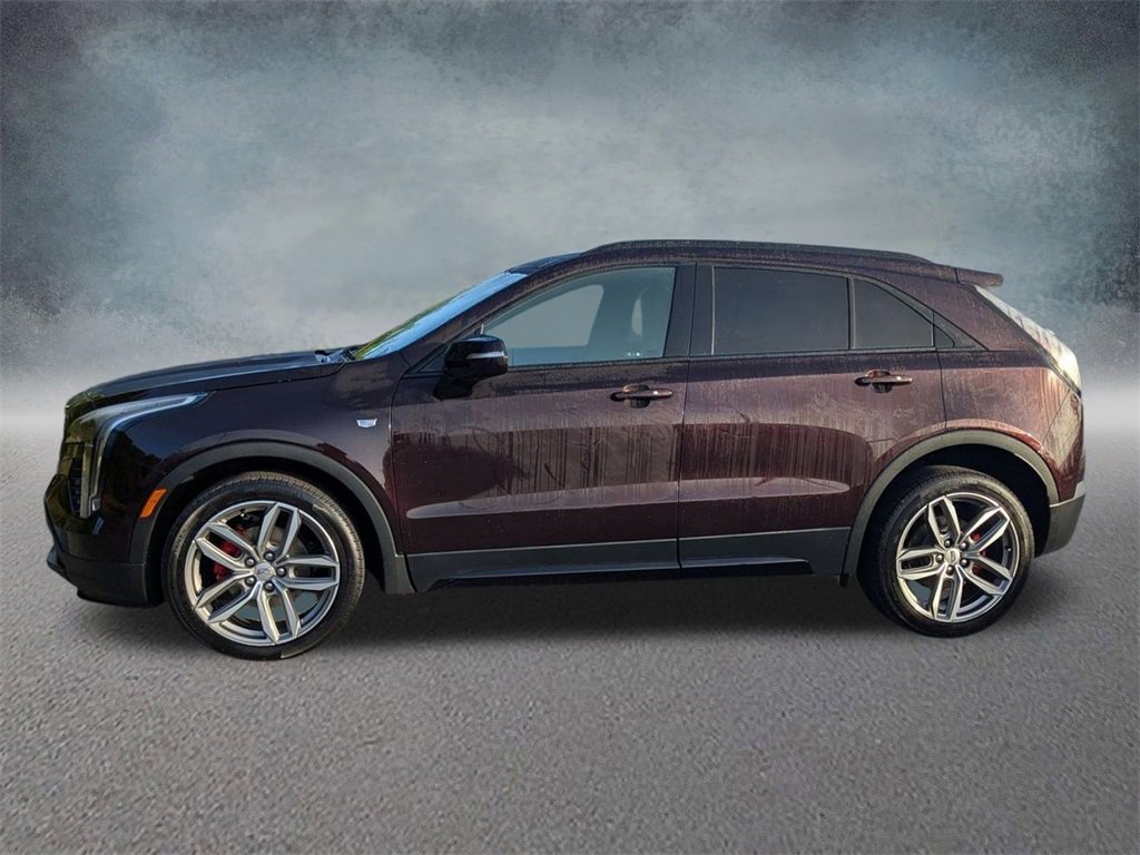 Used 2021 Cadillac XT4 Sport image 3