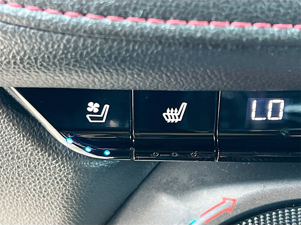 Used 2019 Chevrolet Blazer RS image 21