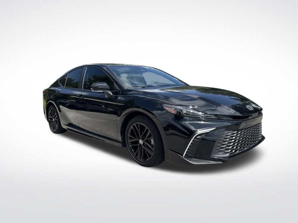 Used 2025 Toyota Camry SE w/ Convenience Package FWD image 2