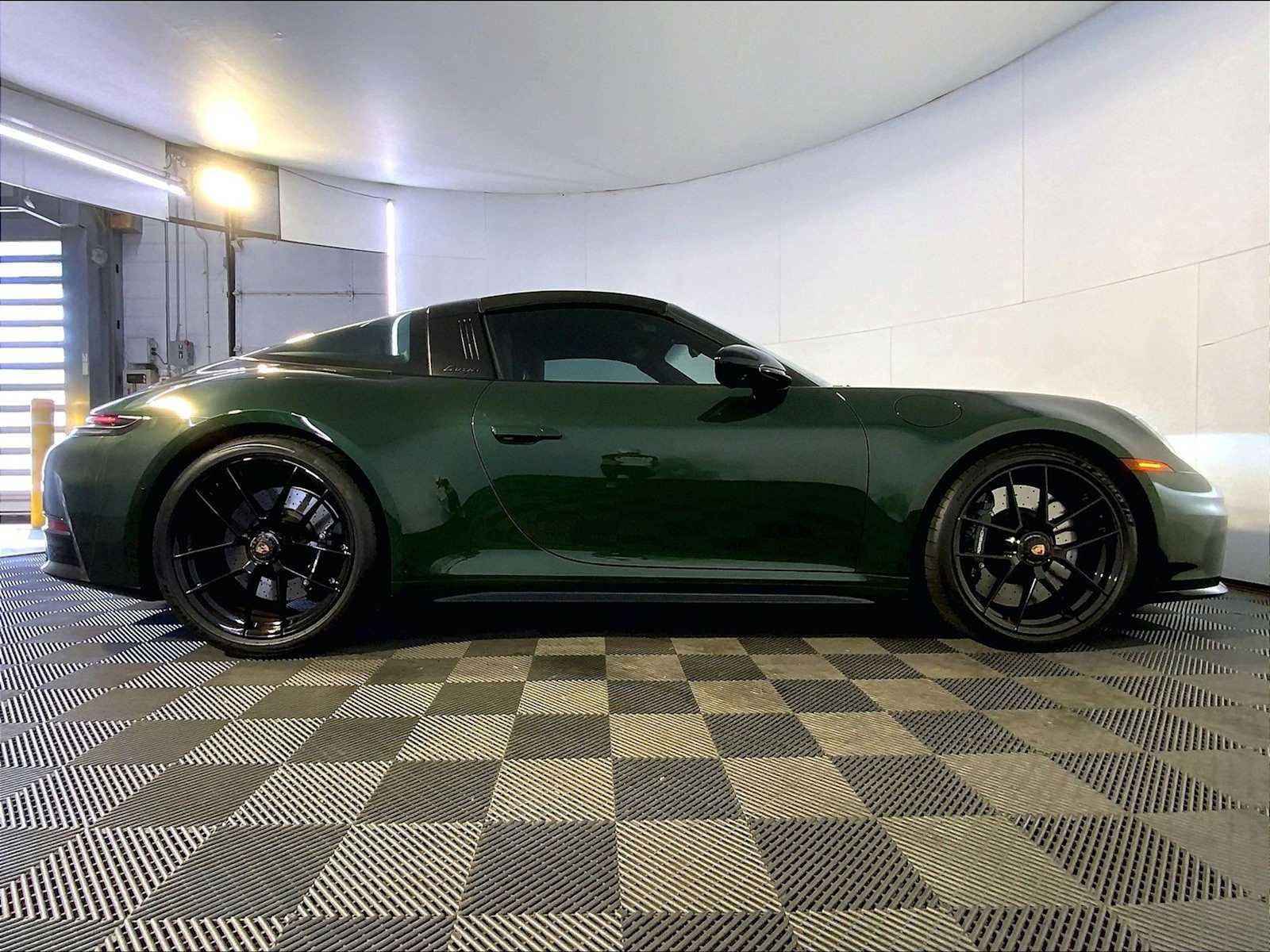 Certified 2026 Porsche 911 Targa 4 GTS AWD/4WD image 8