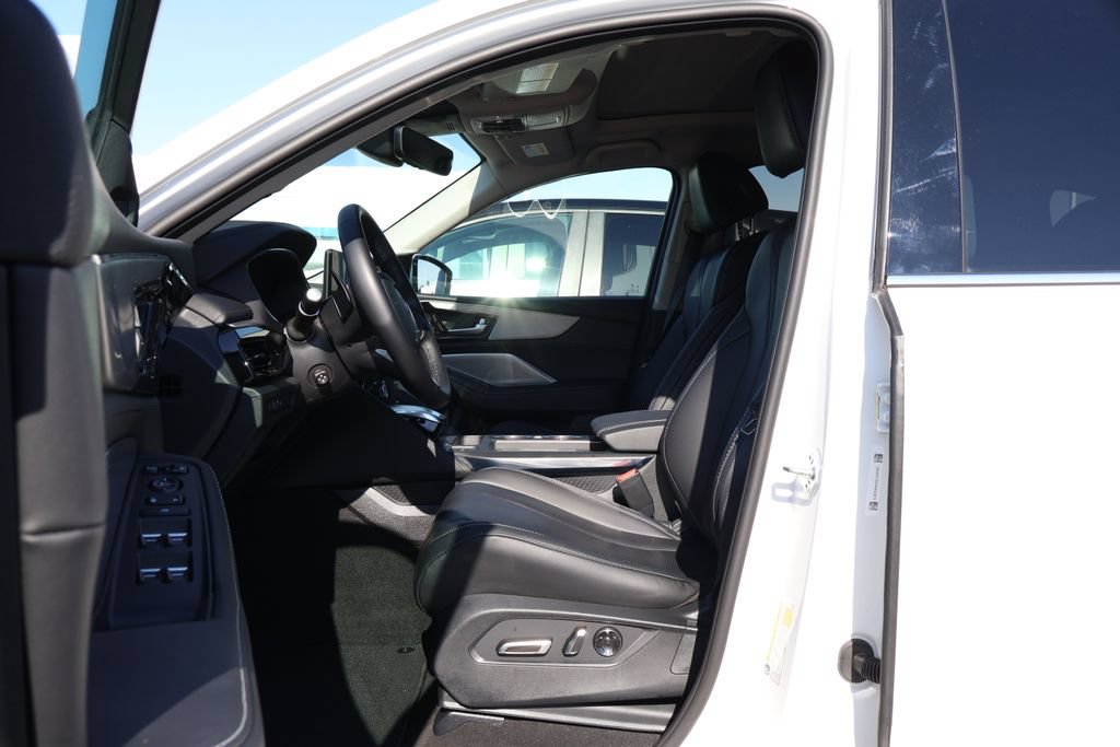 Used 2025 Acura MDX FWD w/ Technology Package image 9