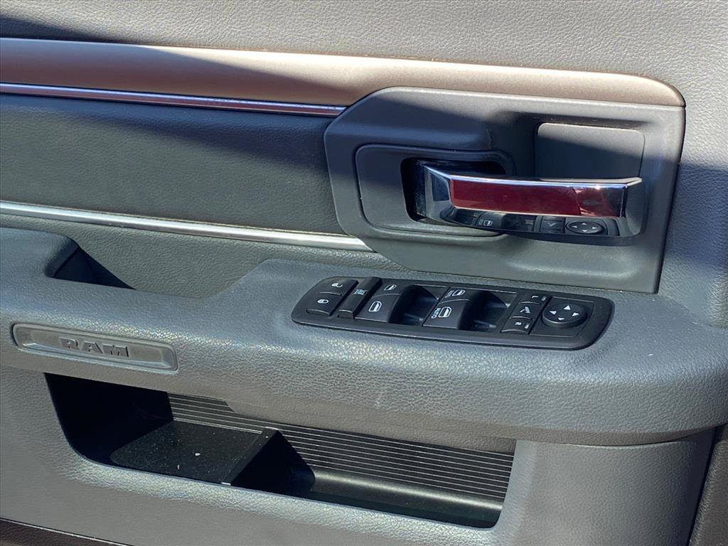 Used 2013 RAM 1500 Classic SLT w/ Remote Start & Security Group image 17