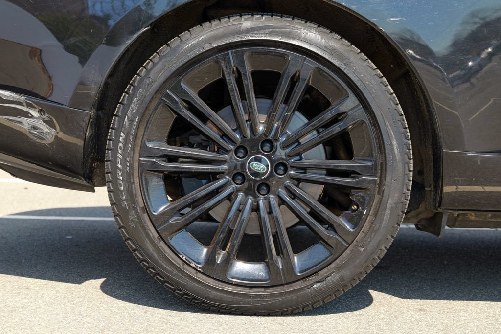 Used 2023 Land Rover Range Rover Autobiography AWD/4WD image 13
