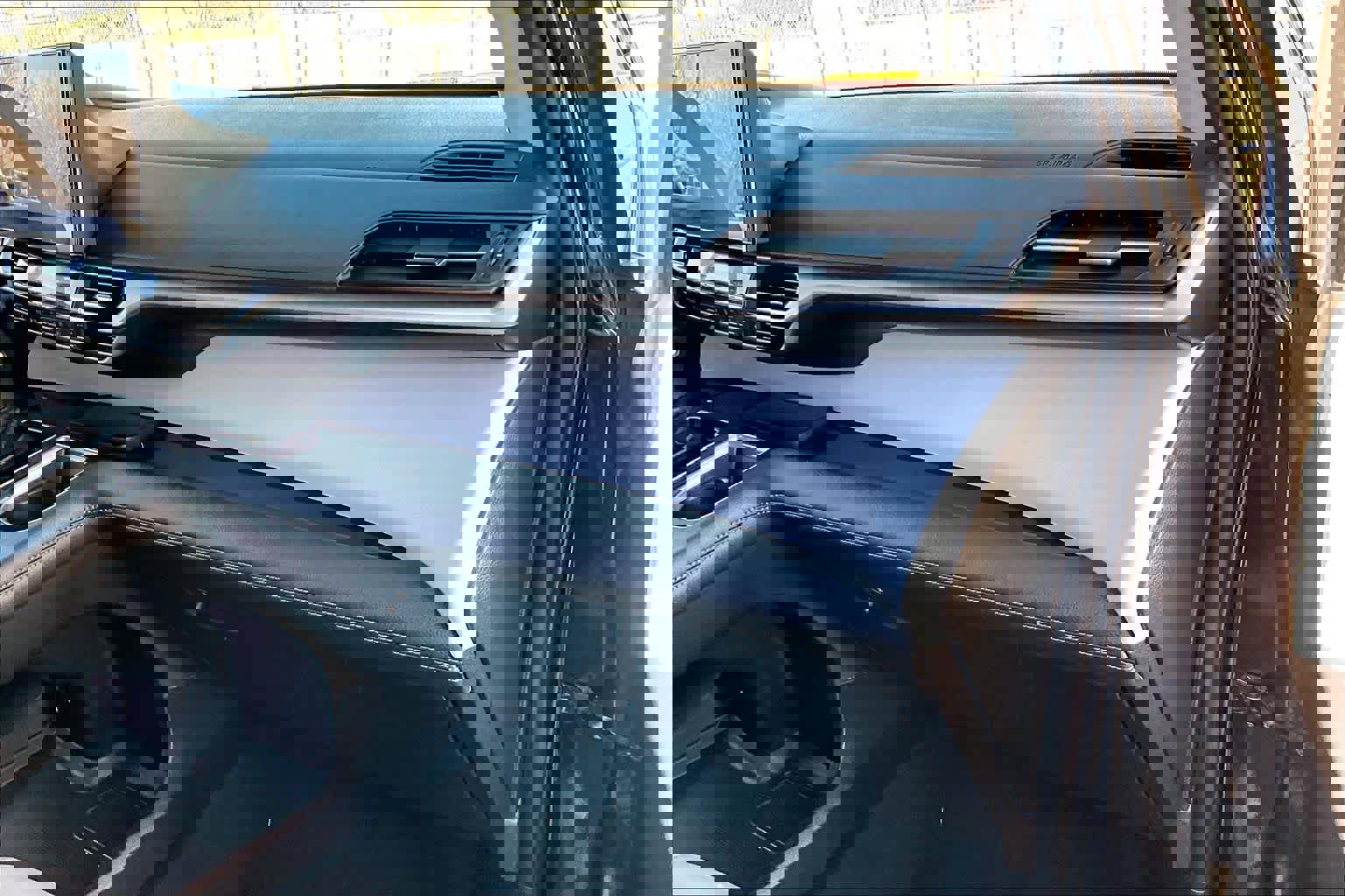 Certified 2025 Toyota Sienna XLE image 16