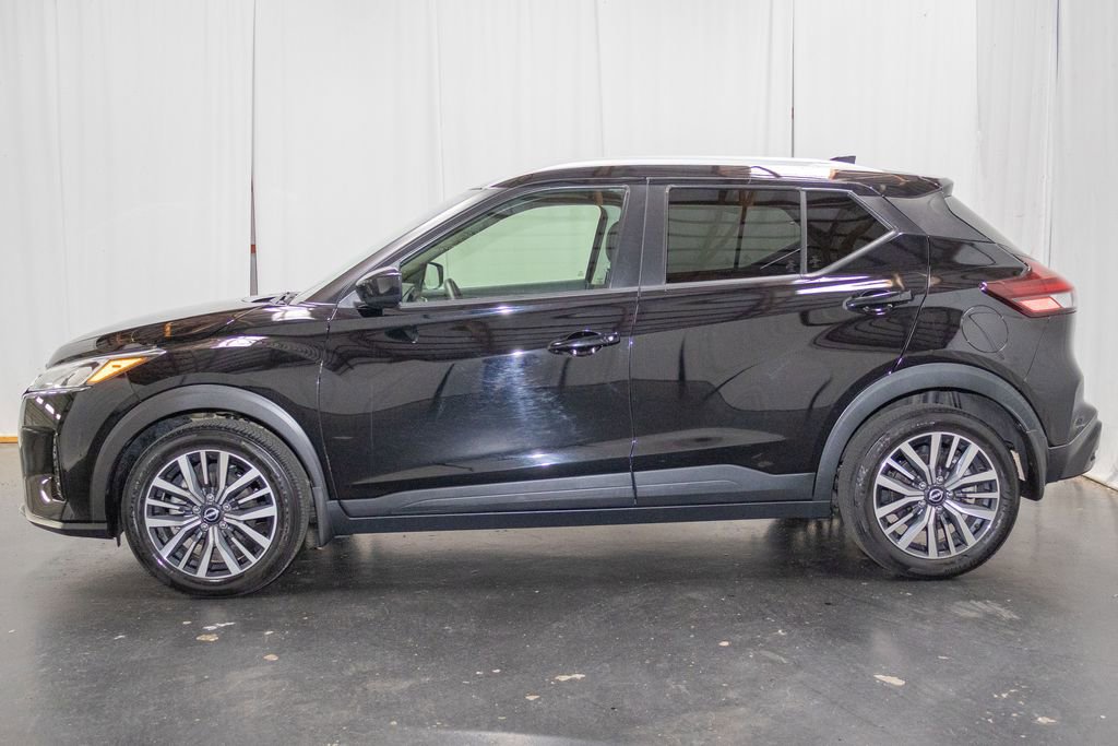 Used 2022 Nissan Kicks SV FWD image 5