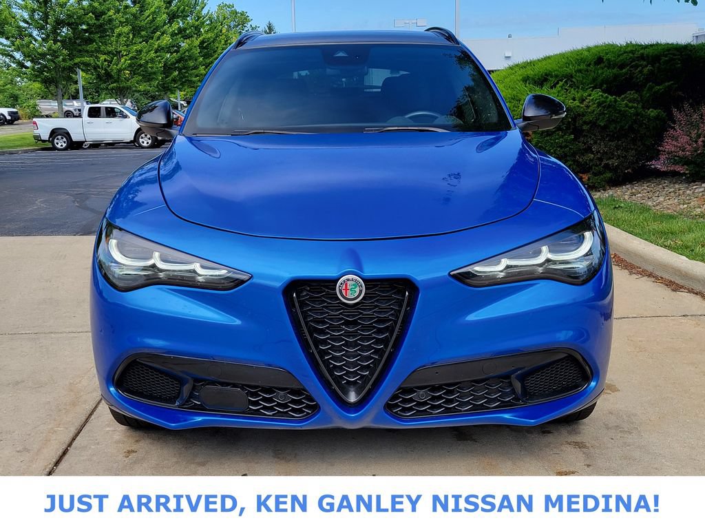 Used 2024 Alfa Romeo Stelvio Veloce AWD/4WD image 8