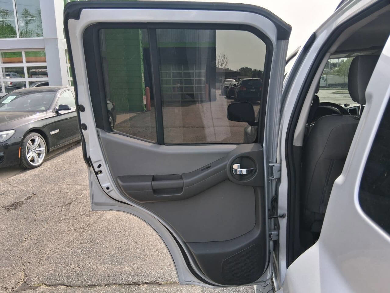 Used 2012 Nissan Xterra S w/ Value Package RWD image 10