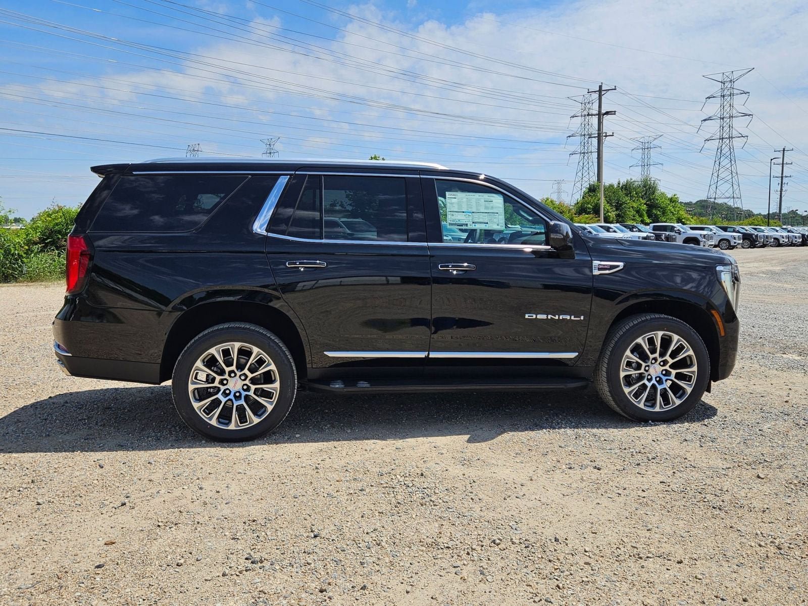 New 2026 GMC Yukon Denali AWD/4WD image 7