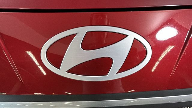 Certified 2024 Hyundai Elantra SEL FWD image 8