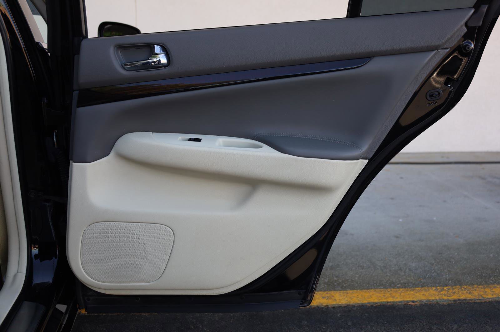 Used 2013 INFINITI G37 Journey w/ Premium Pkg image 22