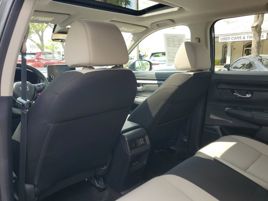 Used 2024 Honda CR-V EX image 8