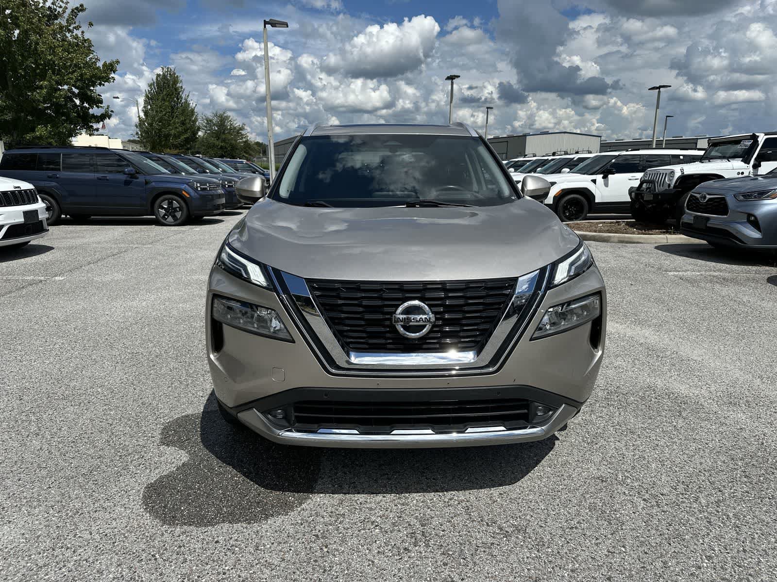 Used 2021 Nissan Rogue Platinum AWD/4WD image 12