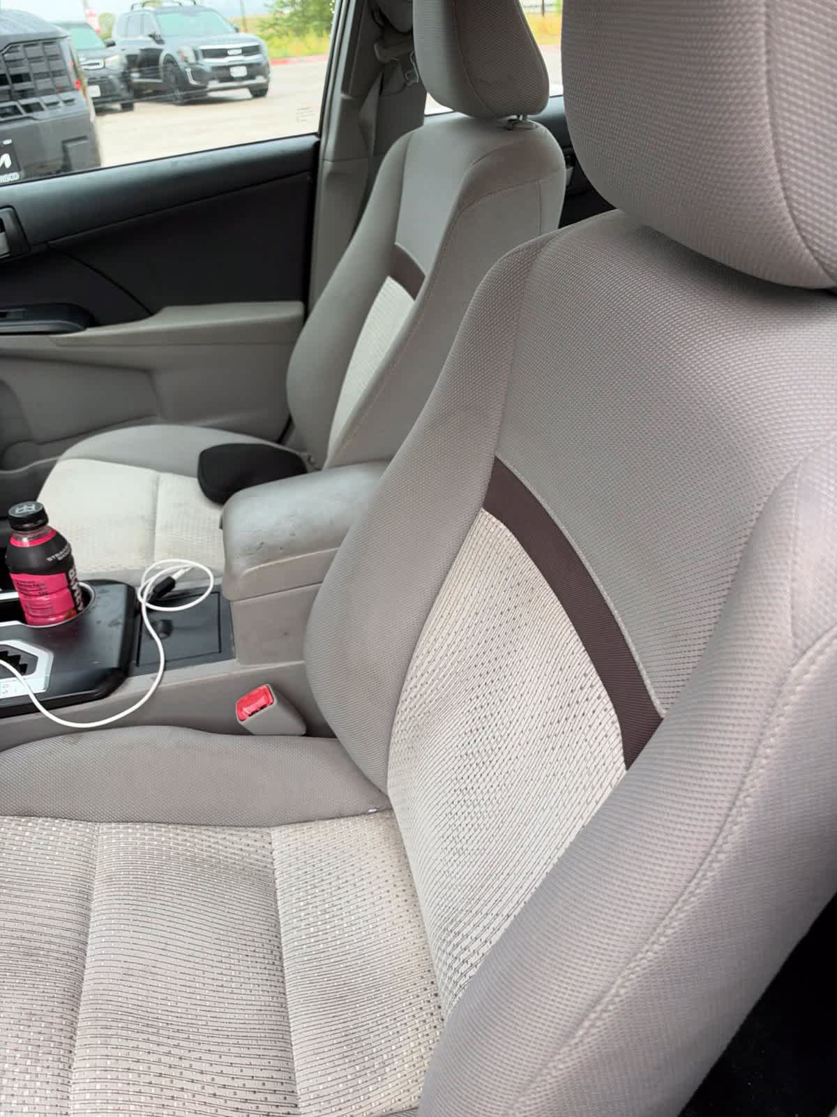 Used 2013 Toyota Camry LE FWD image 7