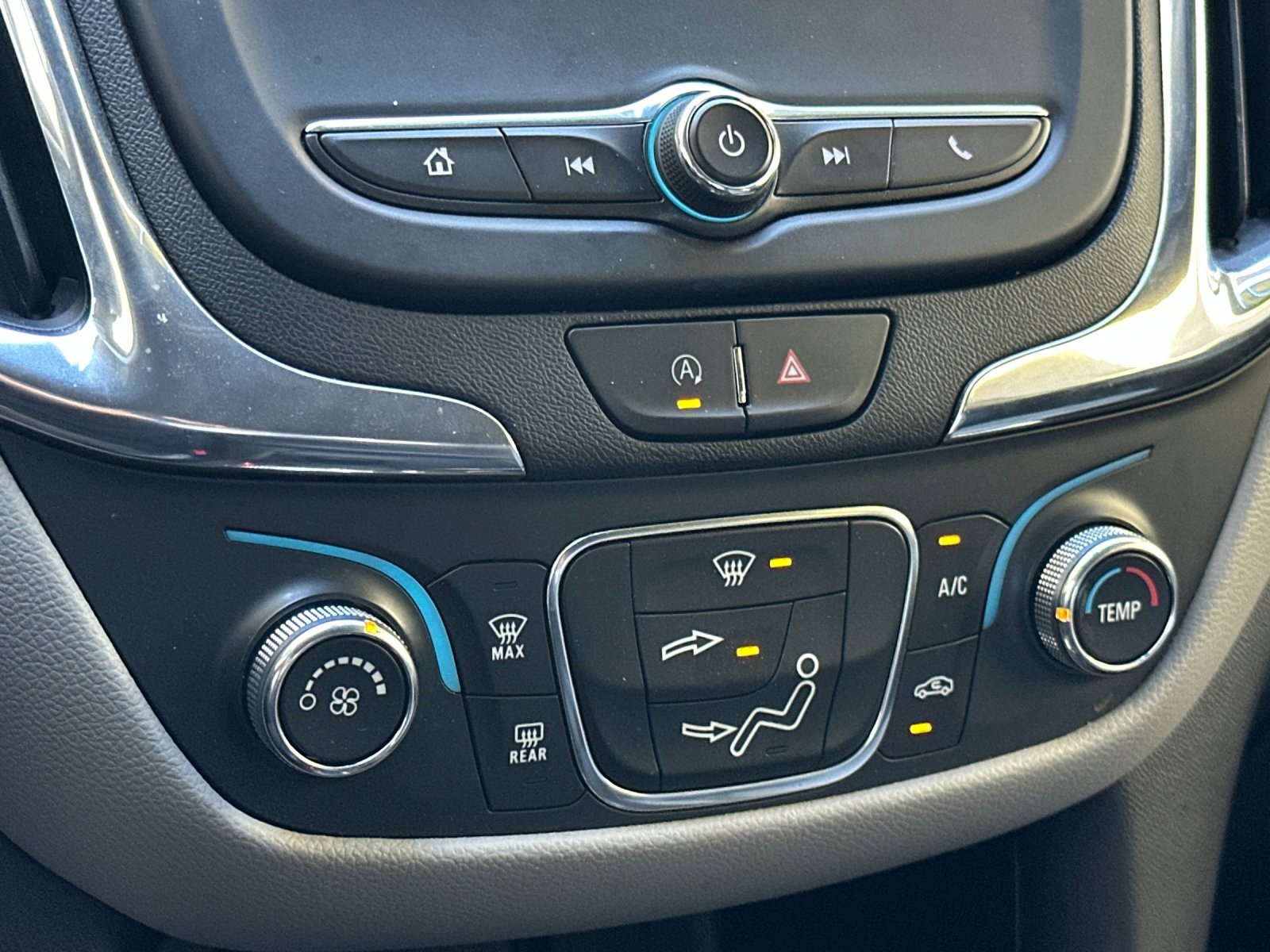 Used 2023 Chevrolet Equinox LT image 23