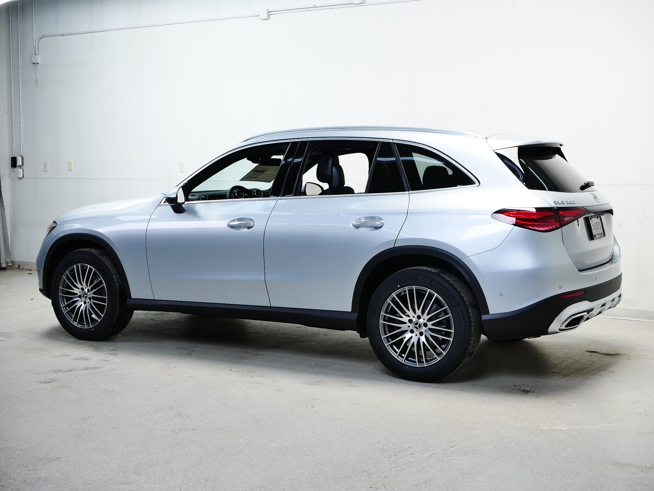 New 2026 Mercedes-Benz GLC 300 4MATIC image 6
