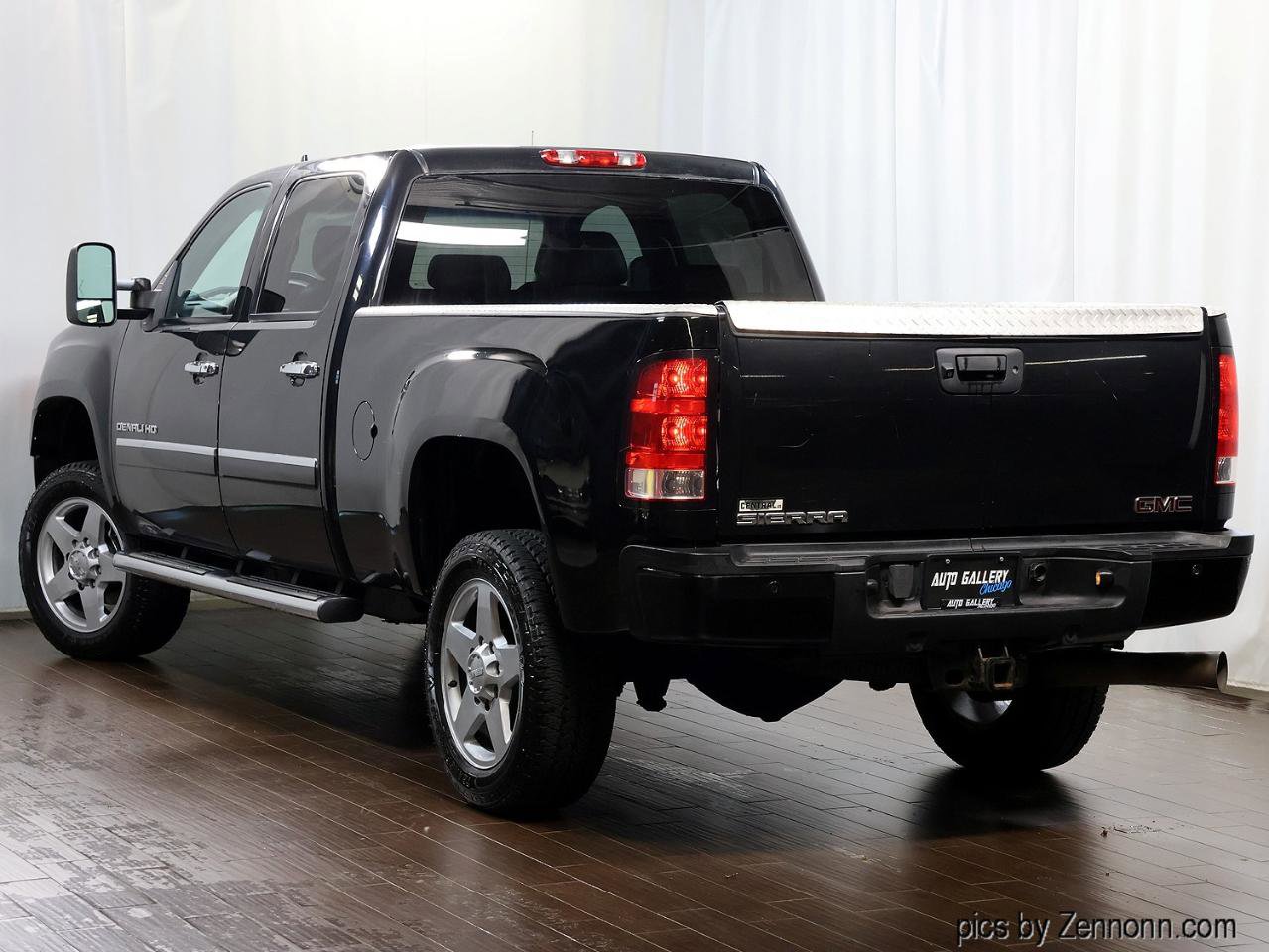Used 2013 GMC Sierra 2500 Denali w/ Snow Plow Prep Package AWD/4WD image 7