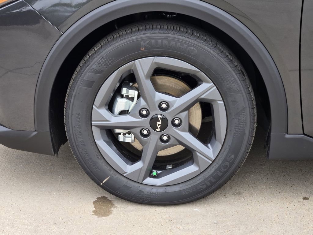 New 2026 Kia K4 FWD image 9