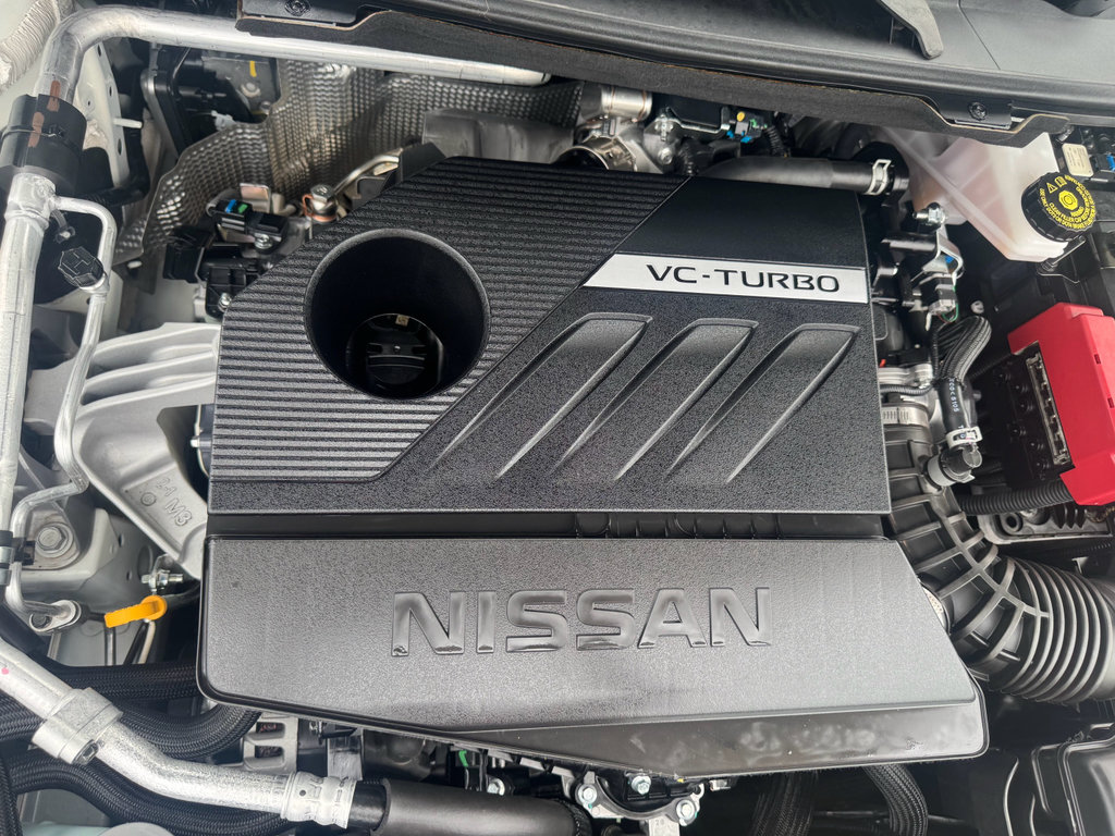 Used 2025 Nissan Rogue SV w/ SV Premium Package FWD image 31