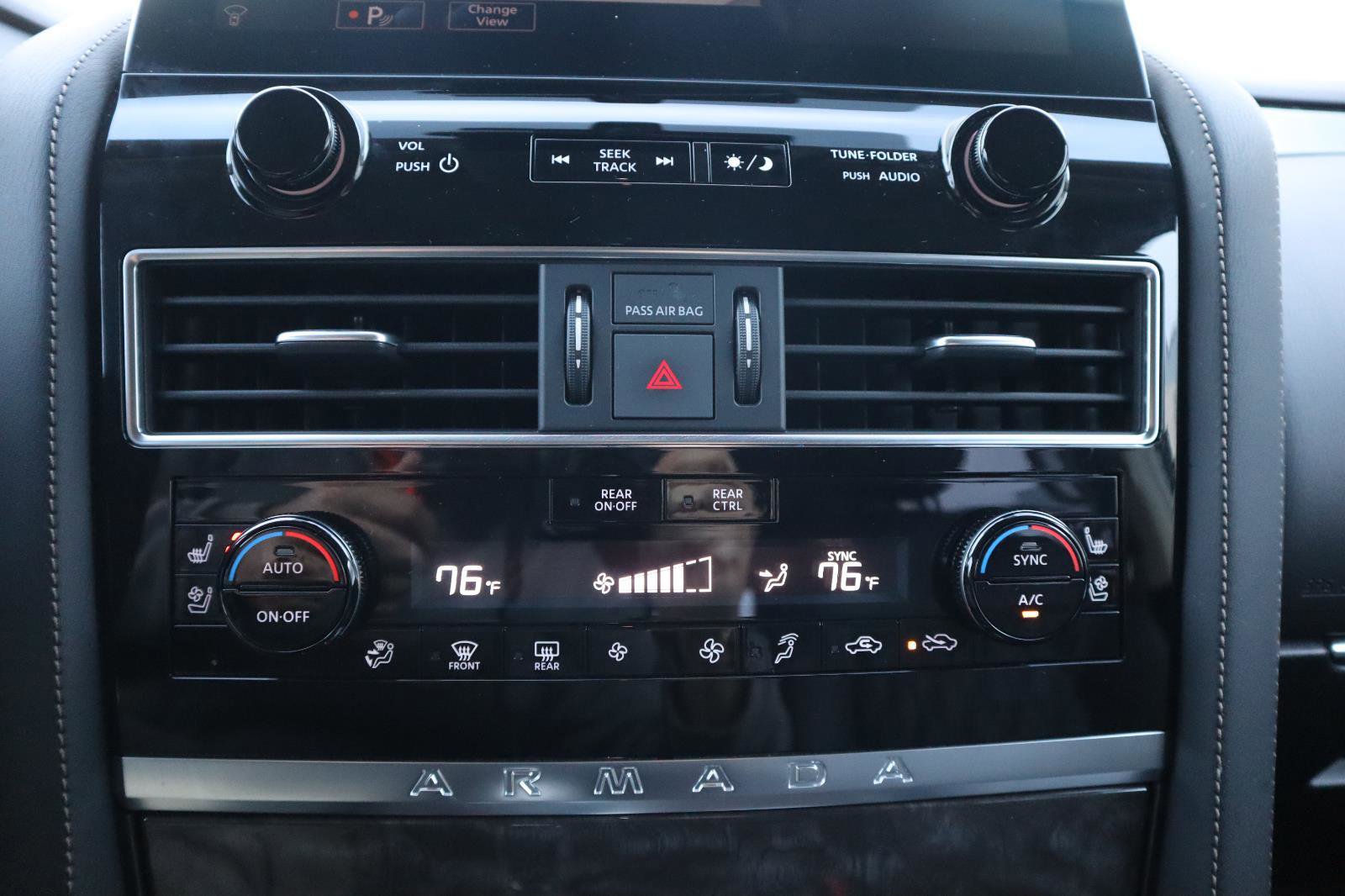 Certified 2024 Nissan Armada Platinum w/ Cargo Package image 32