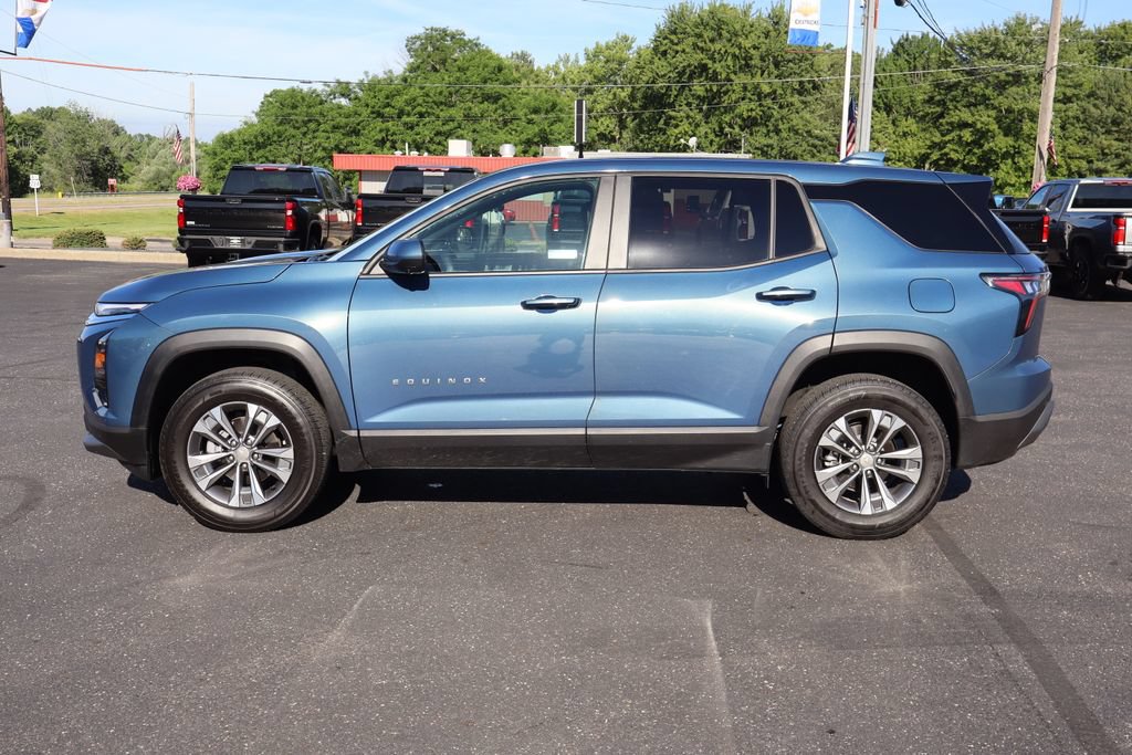 Used 2026 Chevrolet Equinox LT w/ Safety and Technology Package FWD image 22