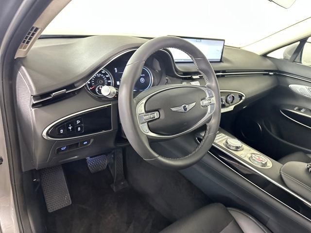 Used 2025 Genesis GV70 2.5T image 13