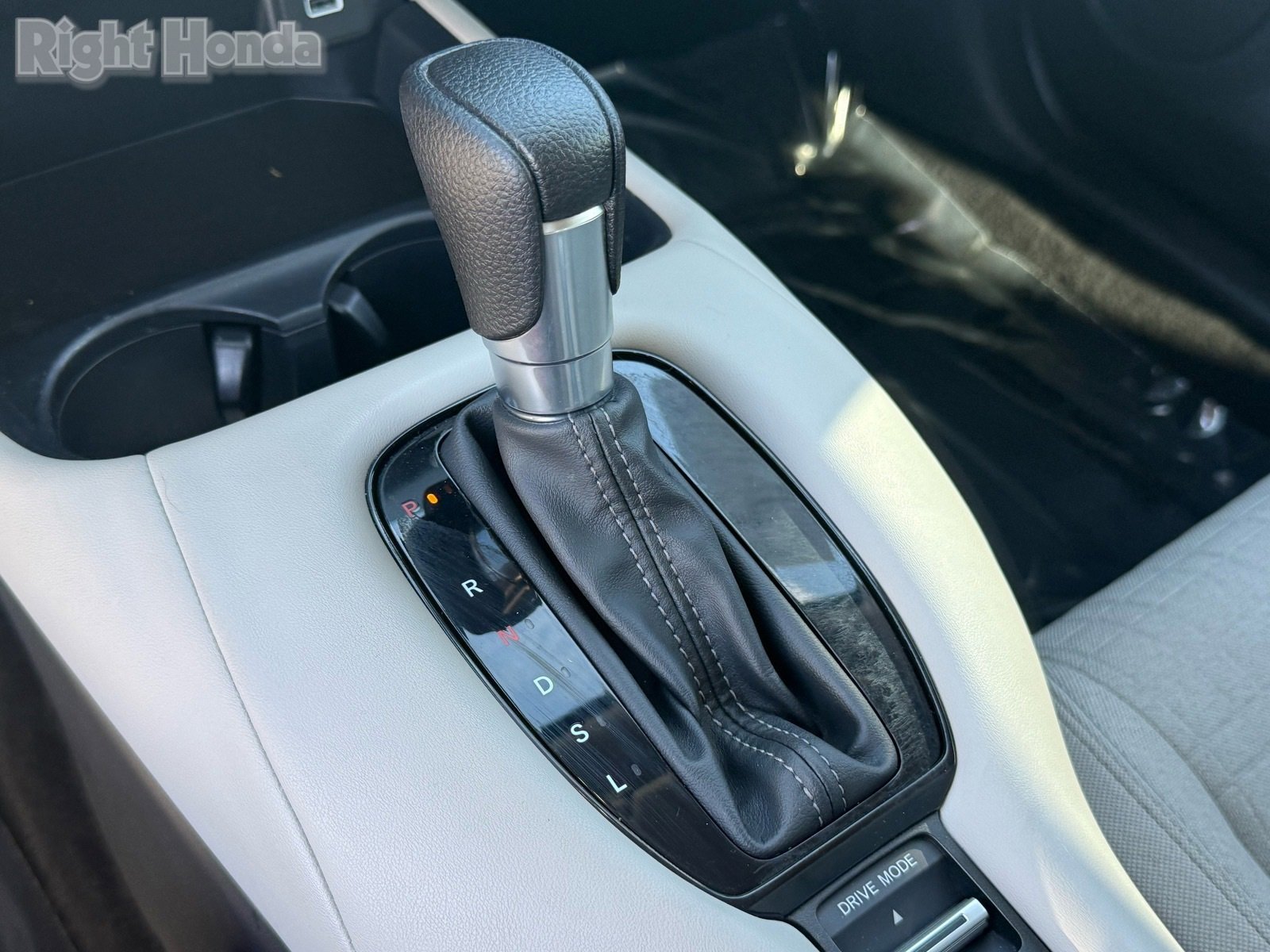 Used 2023 Honda HR-V LX image 24