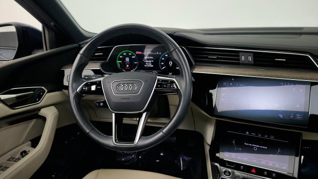 Used 2024 Audi Q8 e-tron Premium Plus w/ Premium Plus Package AWD/4WD image 52