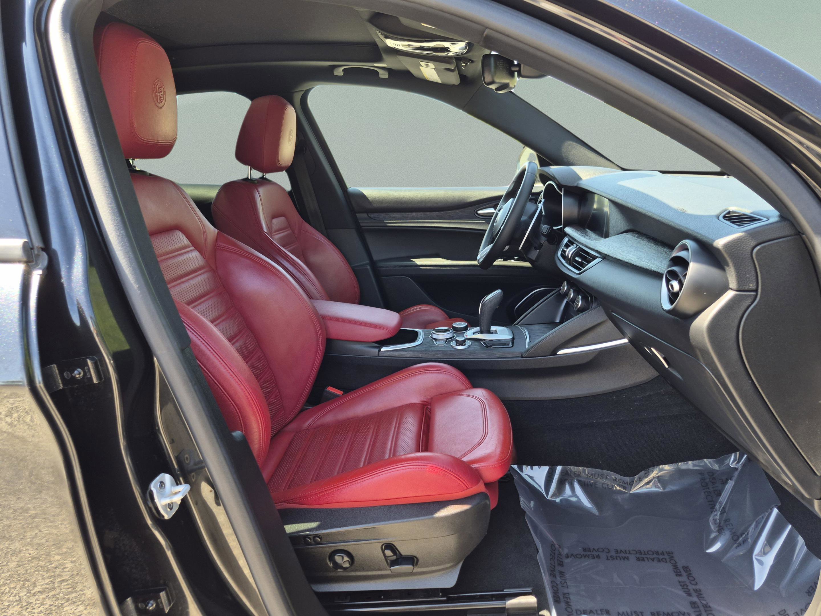Used 2022 Alfa Romeo Stelvio Sprint RWD image 20