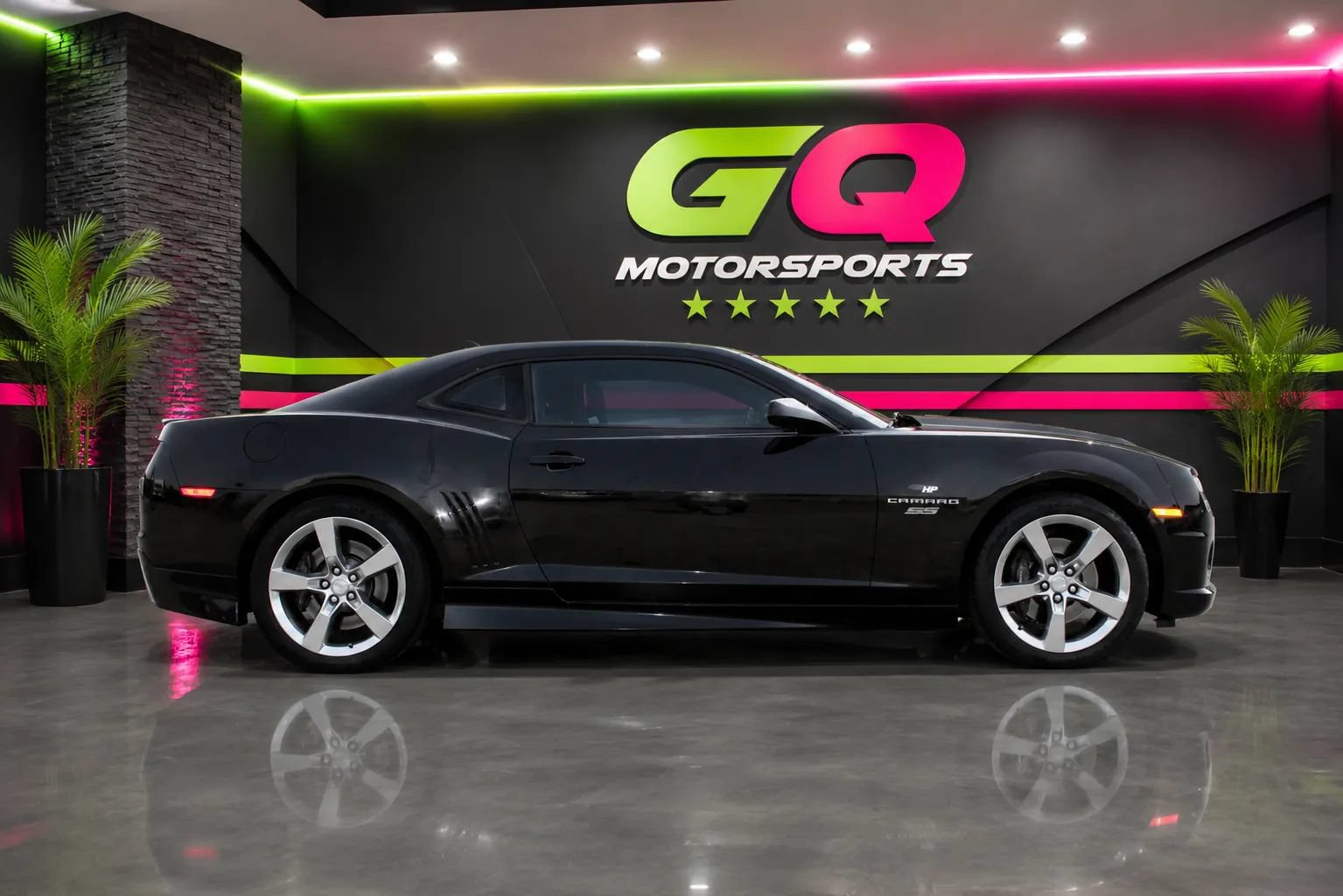 Used 2010 Chevrolet Camaro SS w/ LPO, Ground Effects Package RWD image 9