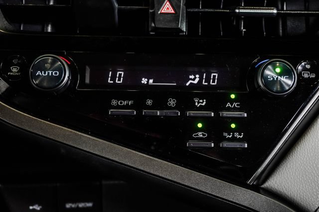 Used 2022 Toyota Camry XLE FWD image 23