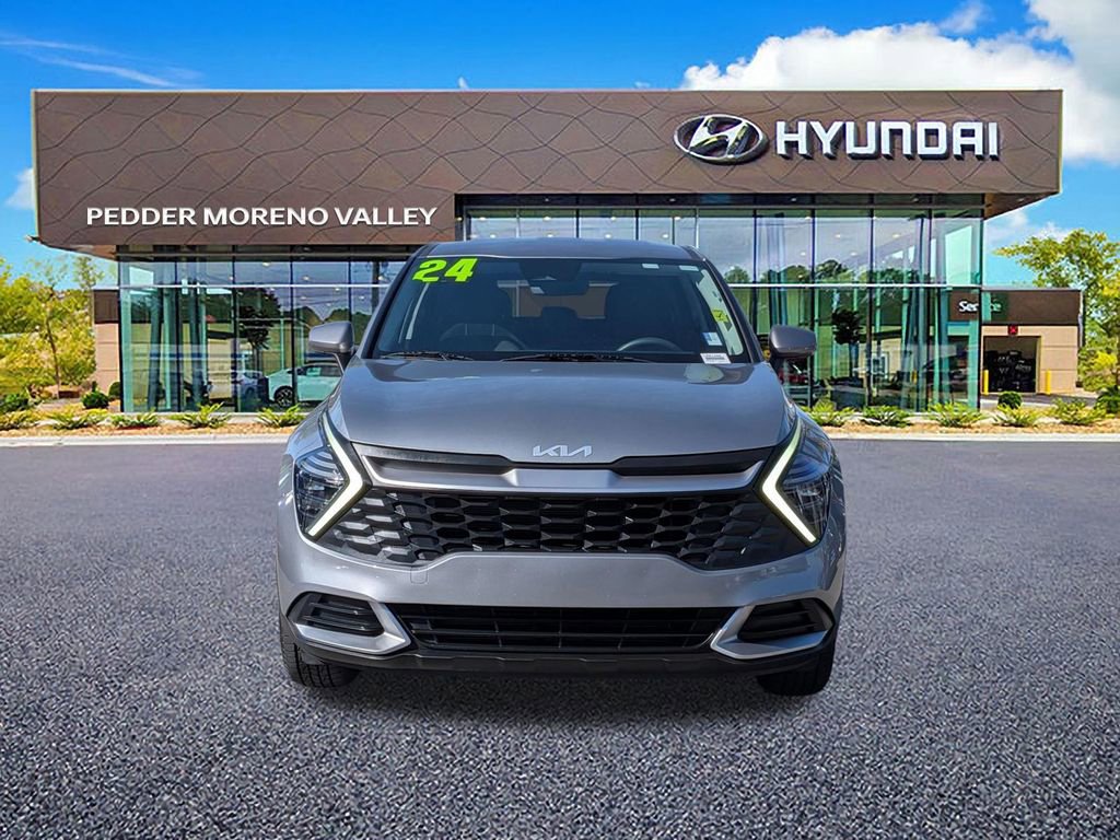 Used 2024 Kia Sportage LX image 9