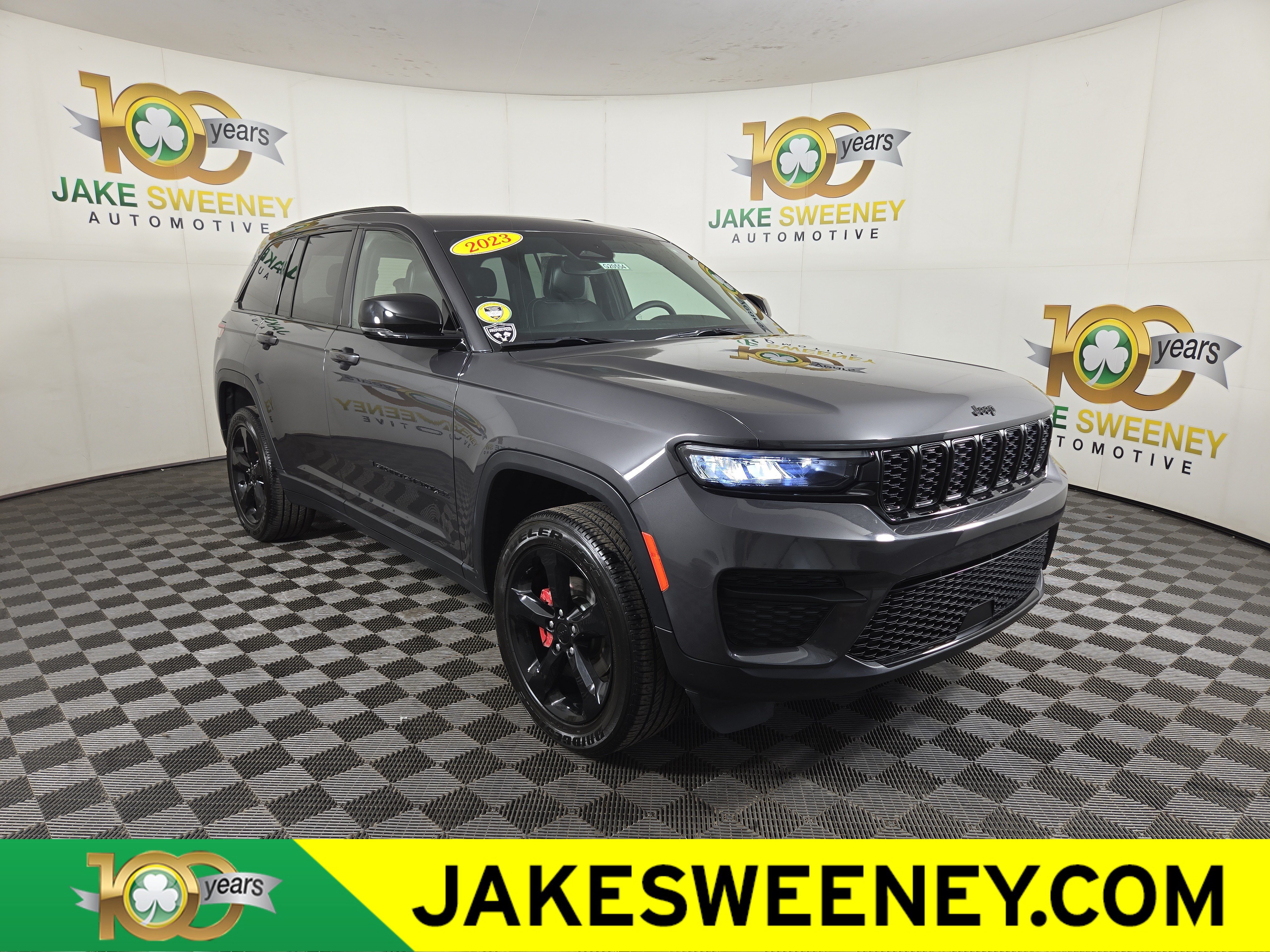 Used 2023 Jeep Grand Cherokee Altitude AWD/4WD video 1