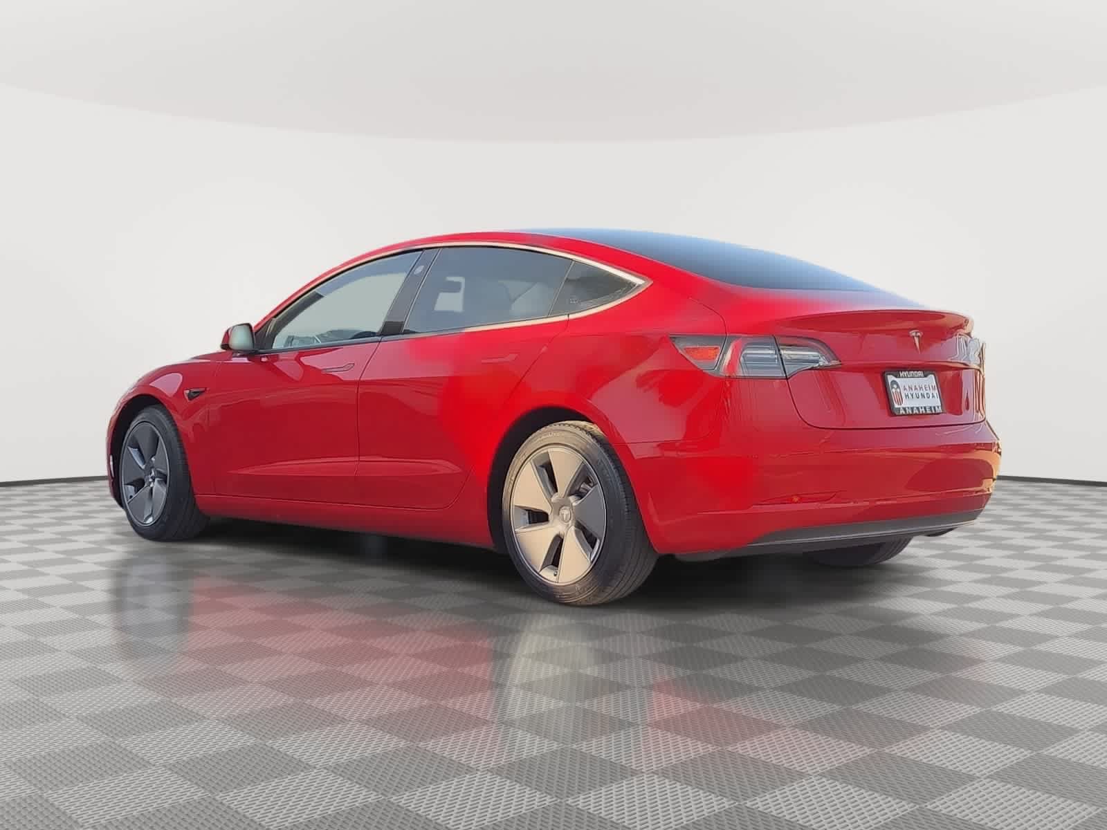 Used 2023 Tesla Model 3 Standard Range RWD image 9