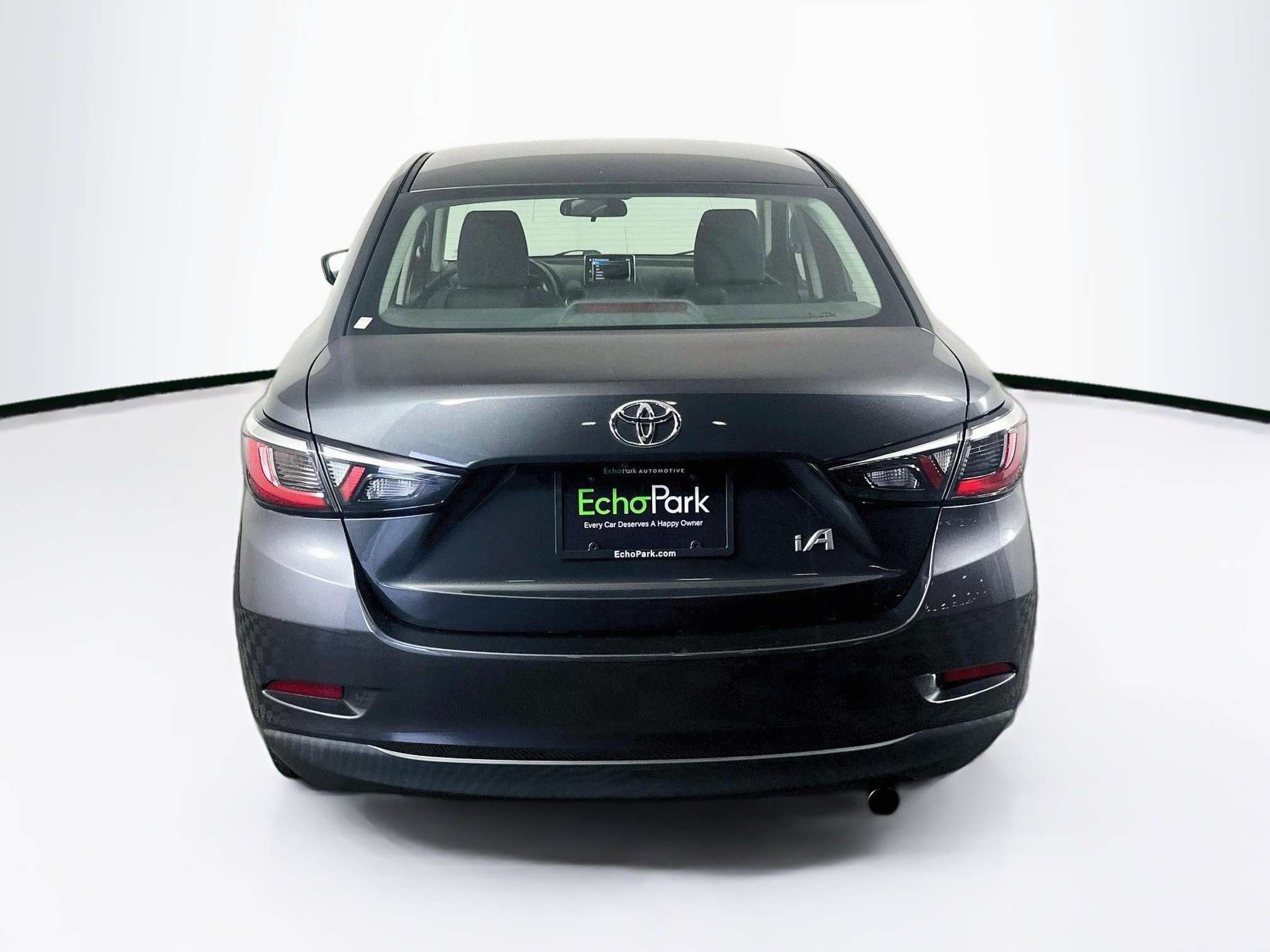 Used 2018 Toyota Yaris iA FWD image 7
