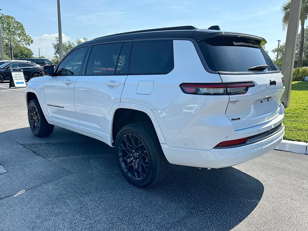 Used 2026 Jeep Grand Cherokee L Summit w/ Obsidian Package AWD/4WD image 7