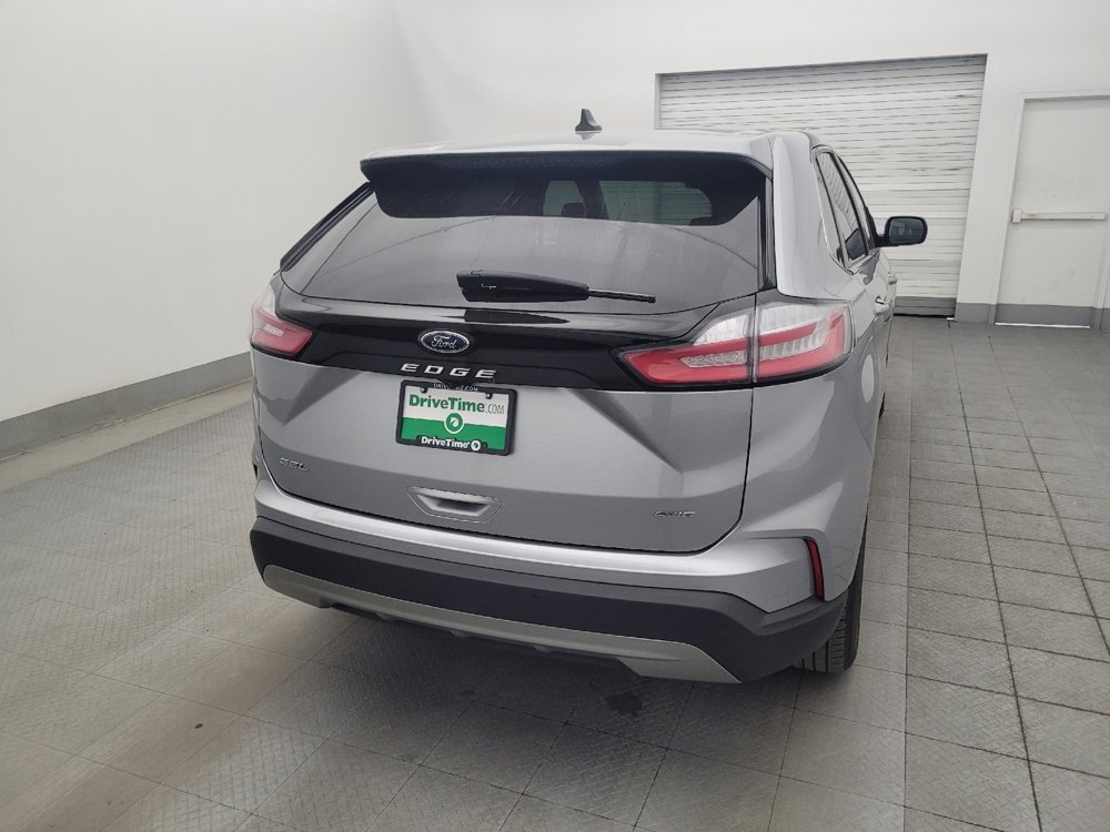 Used 2024 Ford Edge SEL image 7
