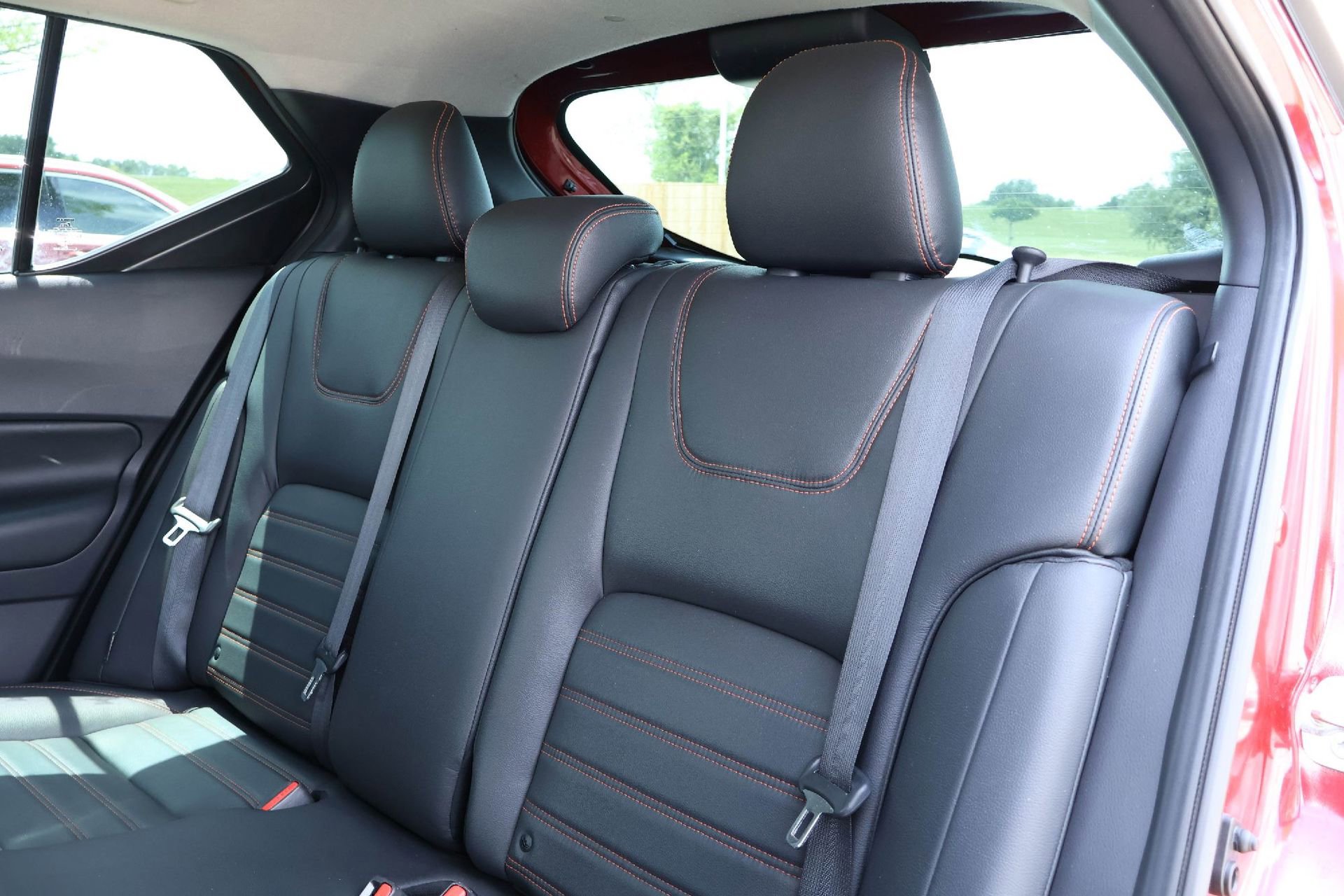 Used 2020 Nissan Kicks SR w/ SR Premium Package image 13