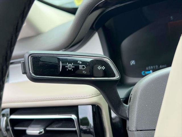Used 2023 Lincoln Aviator AWD w/ Premium Package image 27