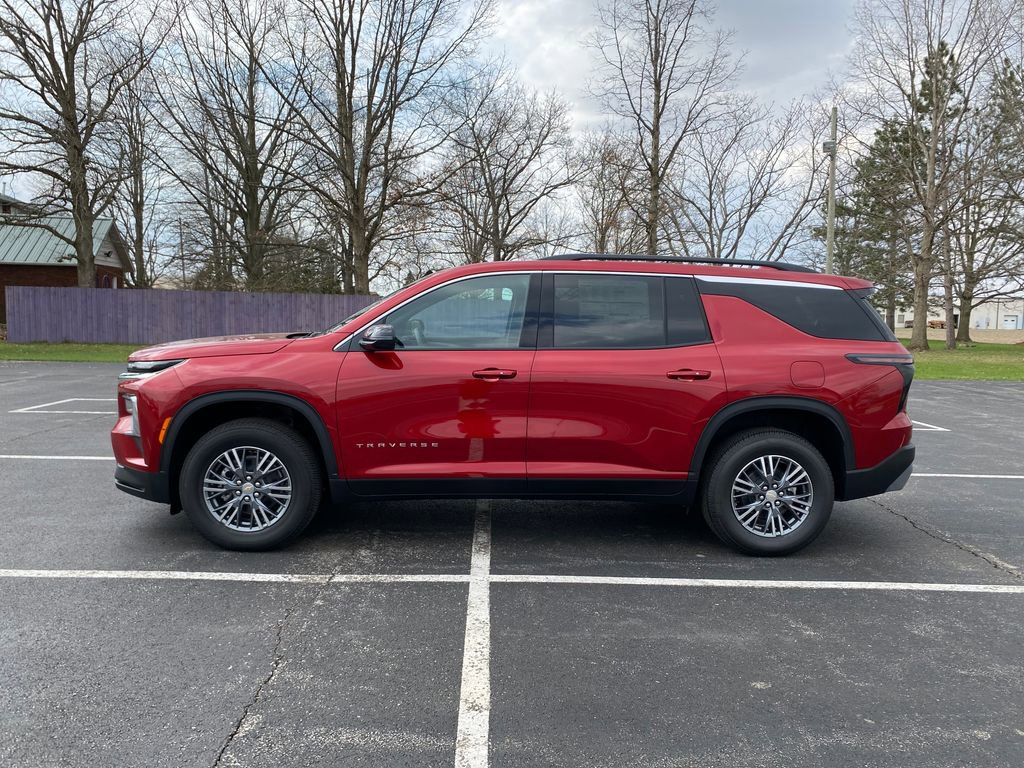 New 2026 Chevrolet Traverse LT w/ LPO, Floor Liner Package image 4