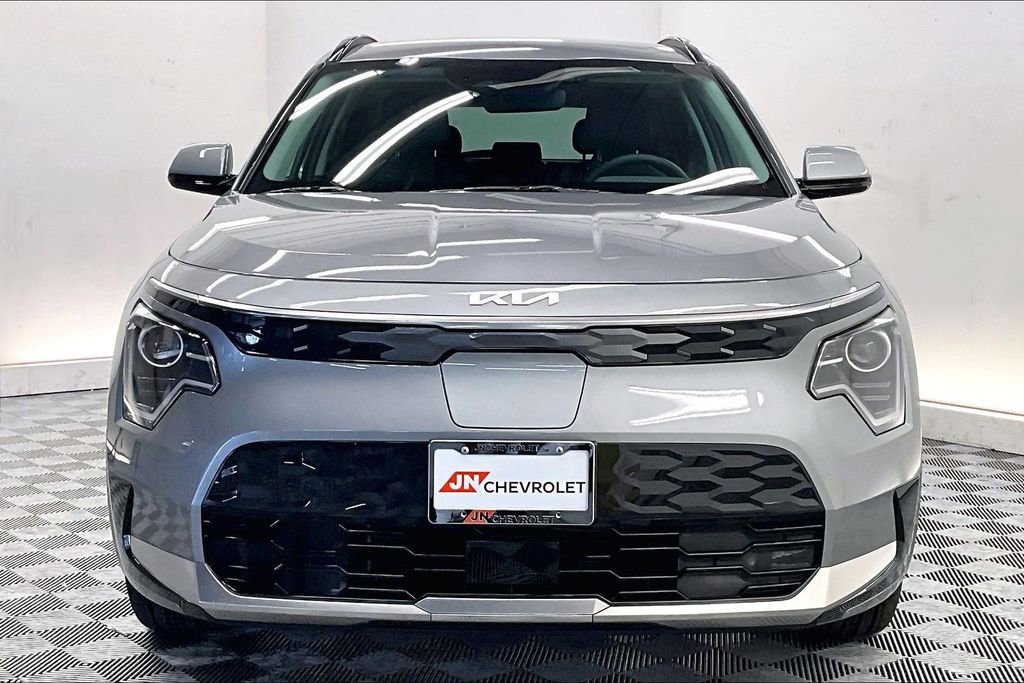 Used 2025 Kia Niro Wind FWD image 2