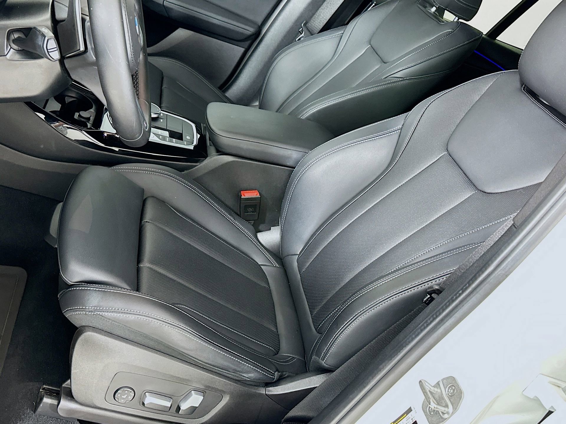 Used 2023 BMW X3 sDrive30i w/ M Sport Package image 20