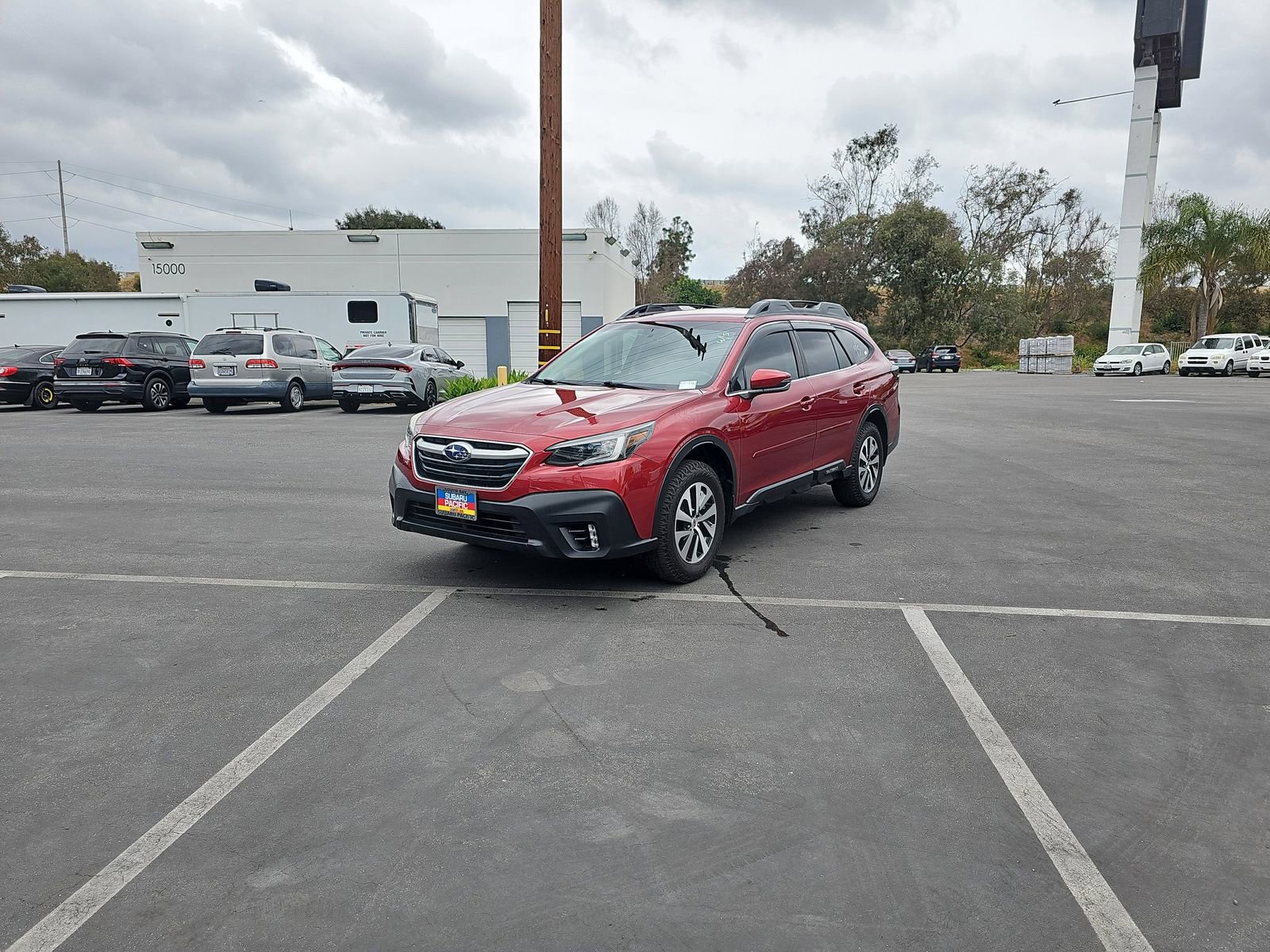 Used 2020 Subaru Outback Premium image 3
